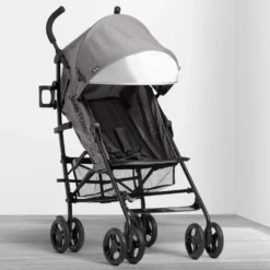 Jeep PowerGlyde Plus Stroller 19 Jeep PowerGlyde Plus Stroller -Delta Children 11459 2148 JeepPowerGlydePlus Lifestyle 101