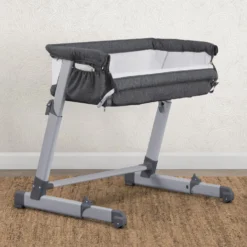 Dream Bedside Baby Bassinet 20 Dream Bedside Baby Bassinet -Delta Children 23351 2012 Simmons Dream Bed side Bassinet Lifestyle 107