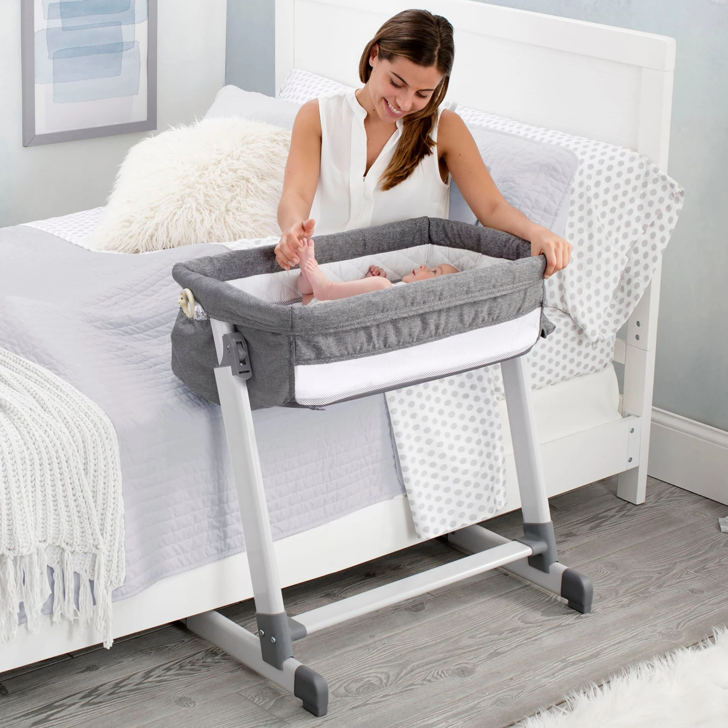 Simmons Kids® By The Bed City Sleeper Bassinet 1 Simmons Kids® By The Bed City Sleeper Bassinet