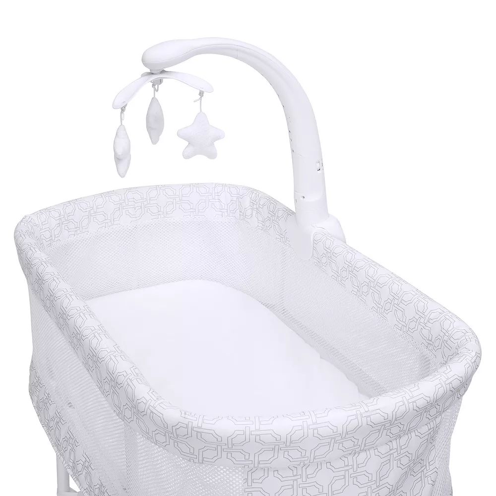 Delta Children SleepCool Rocking Bassinet With Airflow Mesh 5 Delta Children SleepCool Rocking Bassinet With Airflow Mesh - Image 5