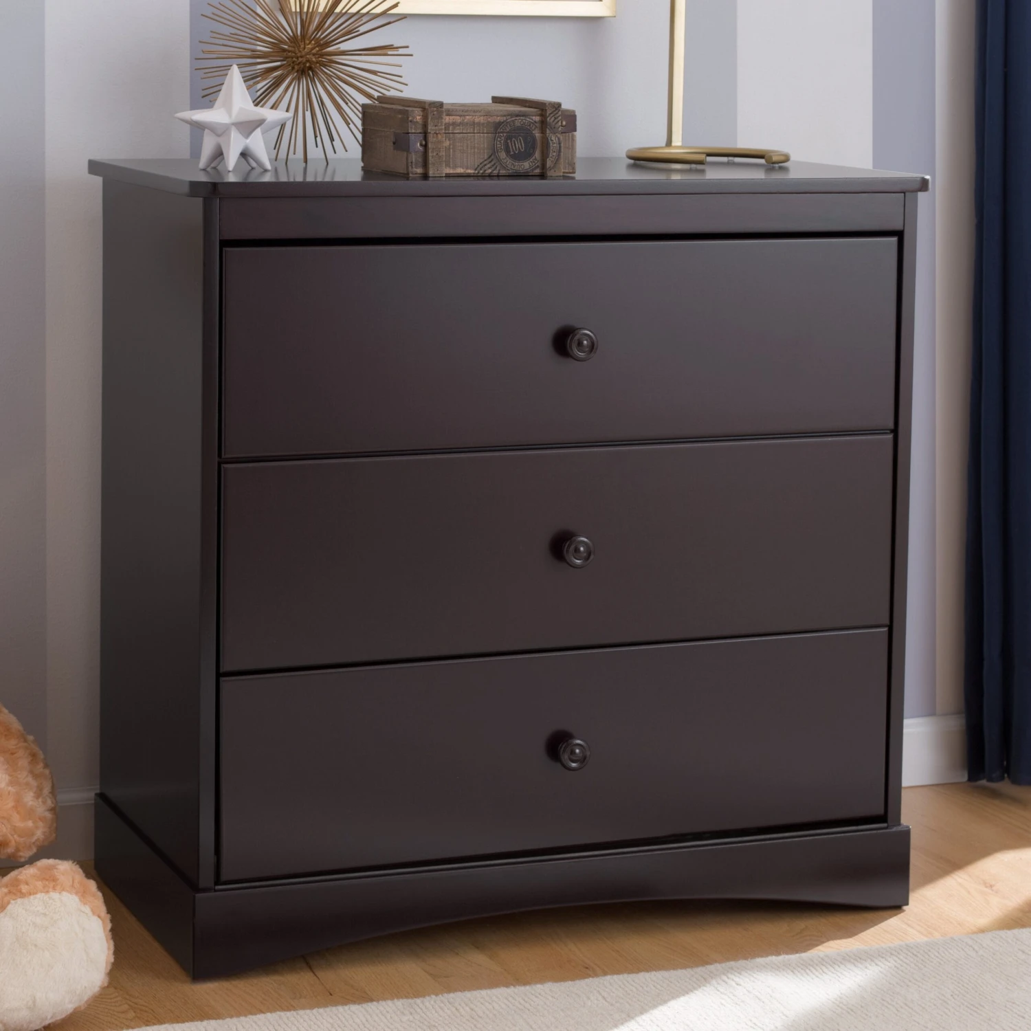 Delta Children Sutton 3 Drawer Dresser With Changing Top 6 Delta Children Sutton 3 Drawer Dresser With Changing Top - Image 6