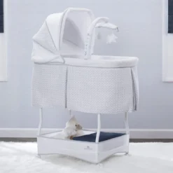 IComfort Auto Glide Bassinet -Delta Children 701605 2143 Serta iComfort Auto Gliding Bassinet Cameron Hangtag square 3053b1c2 b74c 454c 9cfb a4e1a50871f5 scaled