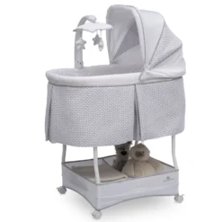 IComfort Auto Glide Bassinet -Delta Children 701605 2143 SertaiComfortAutoGlidingBassinet 10 8296fb61 219a 44d2 81d9 19733e916a8d
