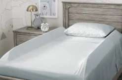 Perfect Sleeper Extra Long Foam Bedrail Bumper -Delta Children CR19002ST 5053SertaPerfectsleeperFoamBedrailRoomShot3 scaled