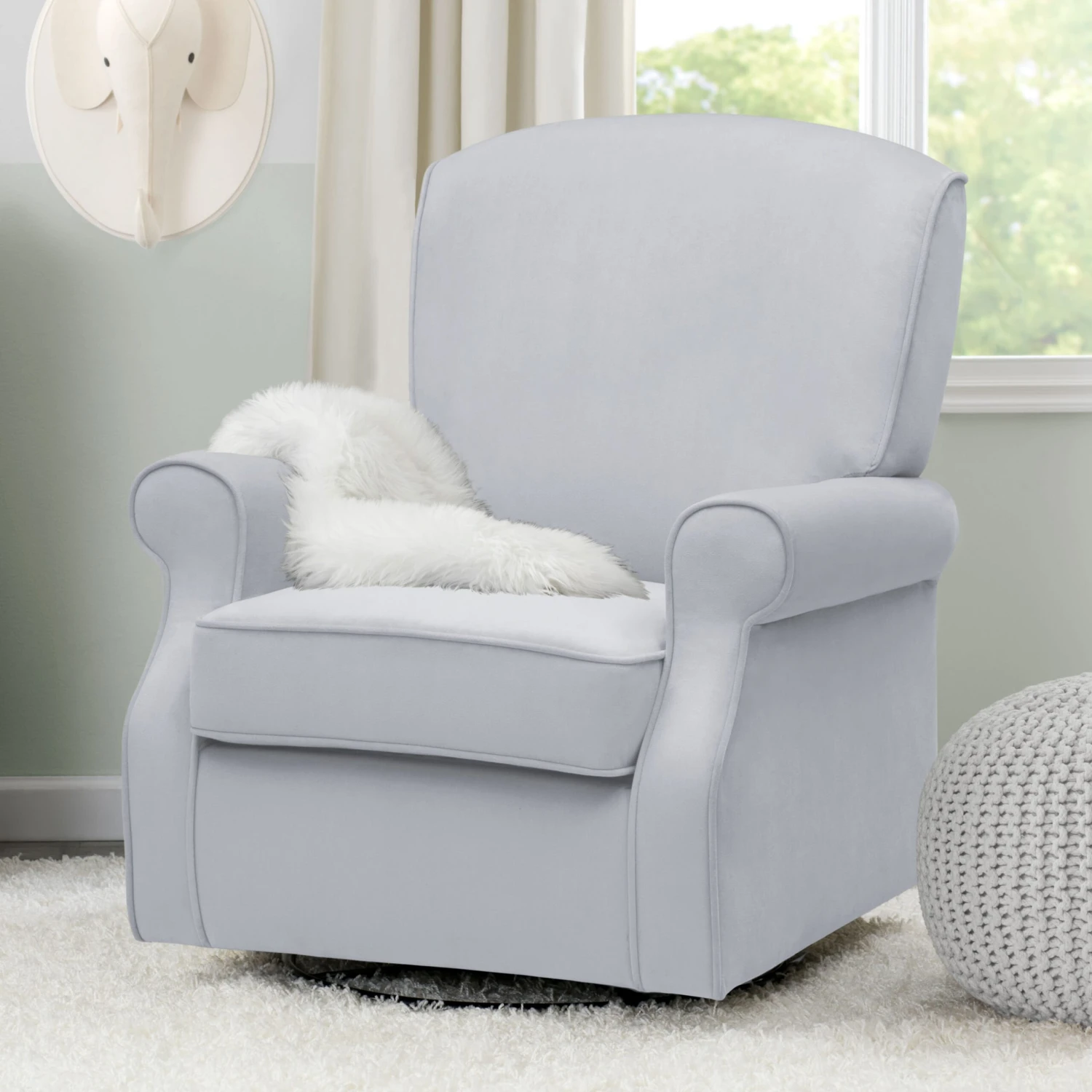 Delta Children Oakley Nursery Glider Swivel Rocker Chair 5 Delta Children Oakley Nursery Glider Swivel Rocker Chair - Image 5