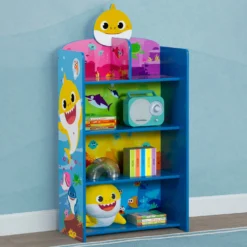 Delta Children Baby Shark Wooden Playhouse 4-Shelf Bookcase For Kids 9 Delta Children Baby Shark Wooden Playhouse 4-Shelf Bookcase For Kids -Delta Children ikpogskbyt0ws6aq09lj