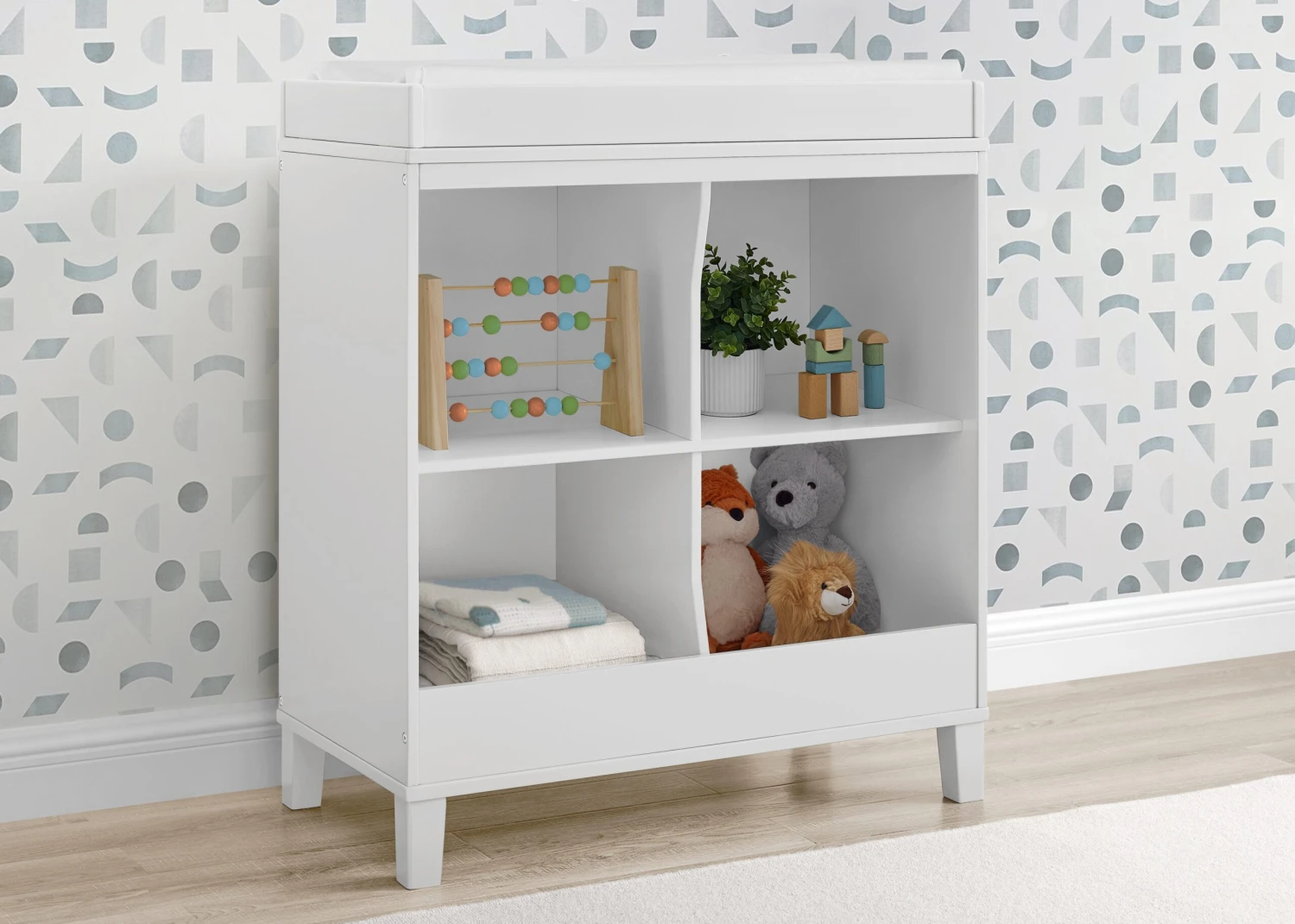 Delta Children Huck Convertible Changing Table