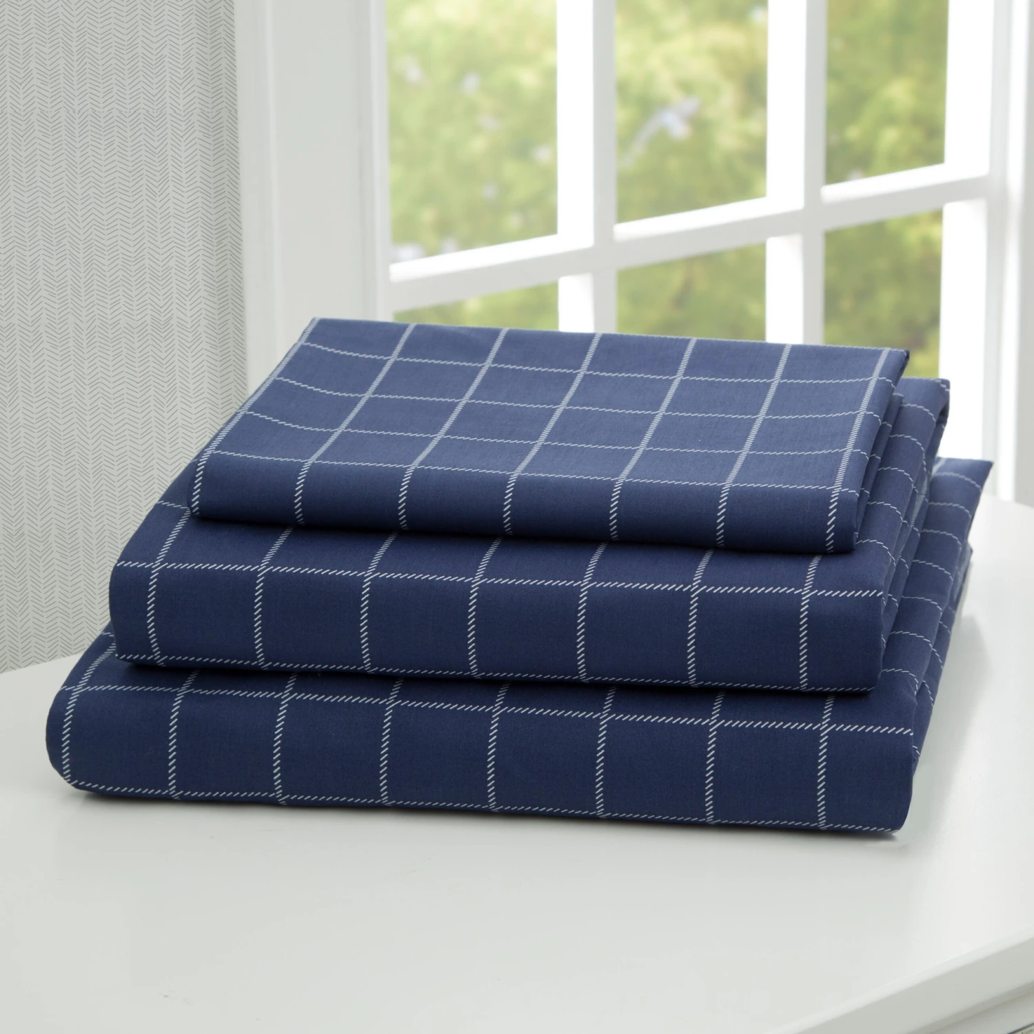 Delta Children Plaid 3-Piece Twin Sheet Set 6 Delta Children Plaid 3-Piece Twin Sheet Set - Image 6