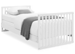 Delta Children Essex Convertible Mini Baby Crib With 2.75-Inch Mattress -Delta Children l9xgswmw95hzudw6yyqx scaled