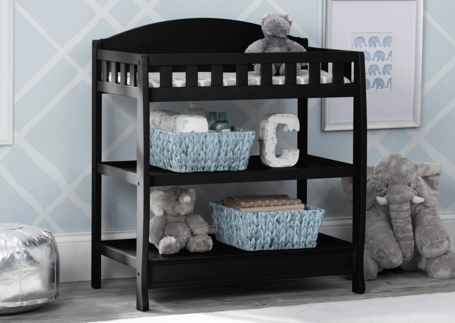 Delta Children Wilmington Changing Table With Pad 5 Delta Children Wilmington Changing Table With Pad - Image 5