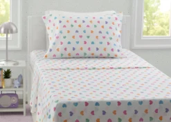 Delta Children Hearts Printed 3-Piece Twin Sheet Set